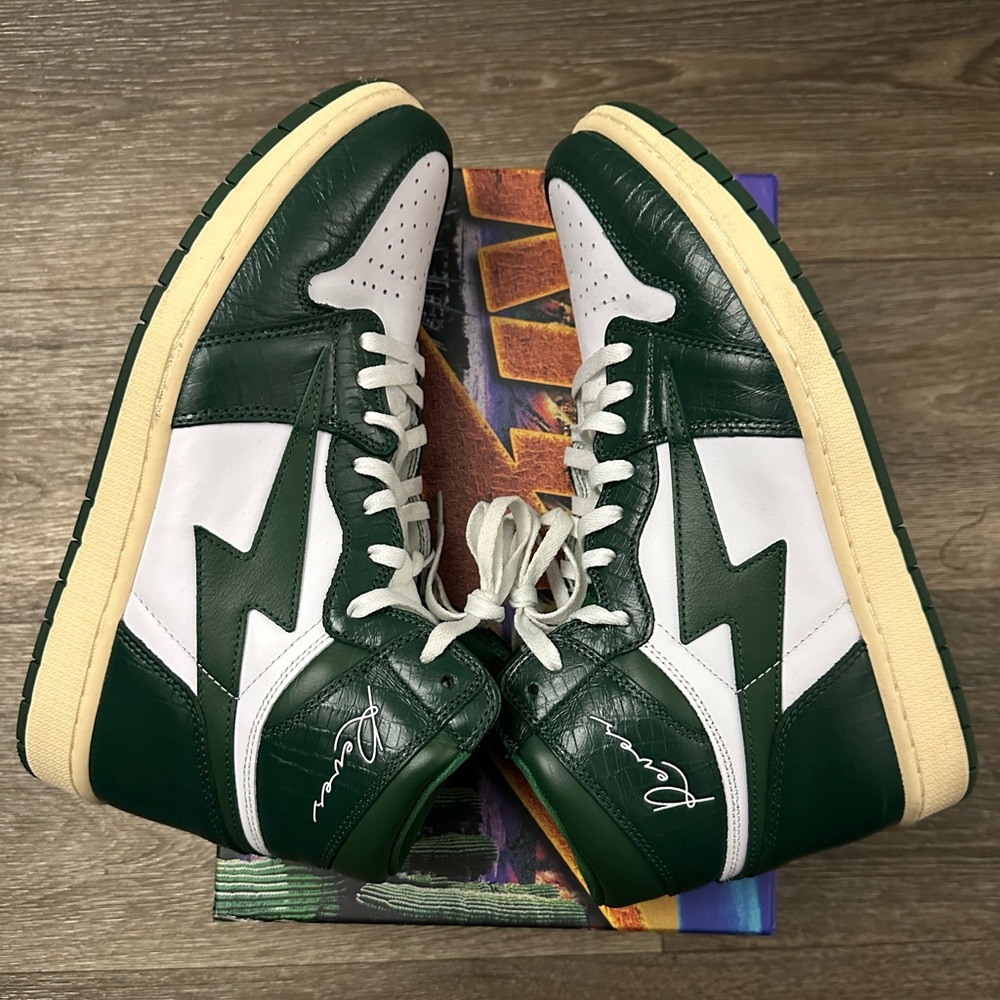 Air Kiy Sneakers